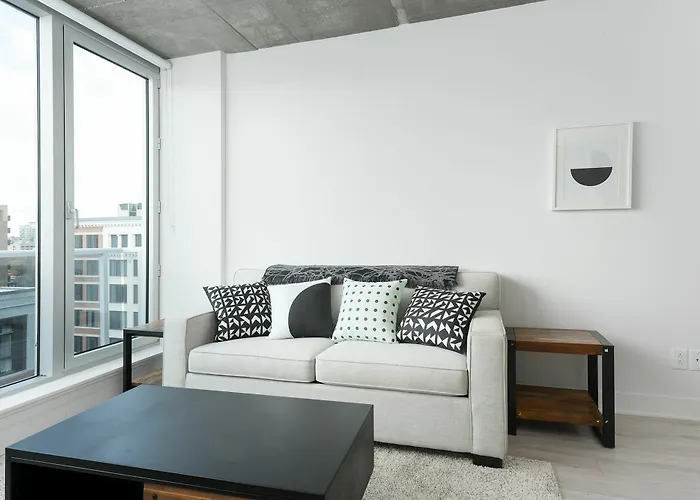 Grand 1Br In Downtown Mtl By Sonder